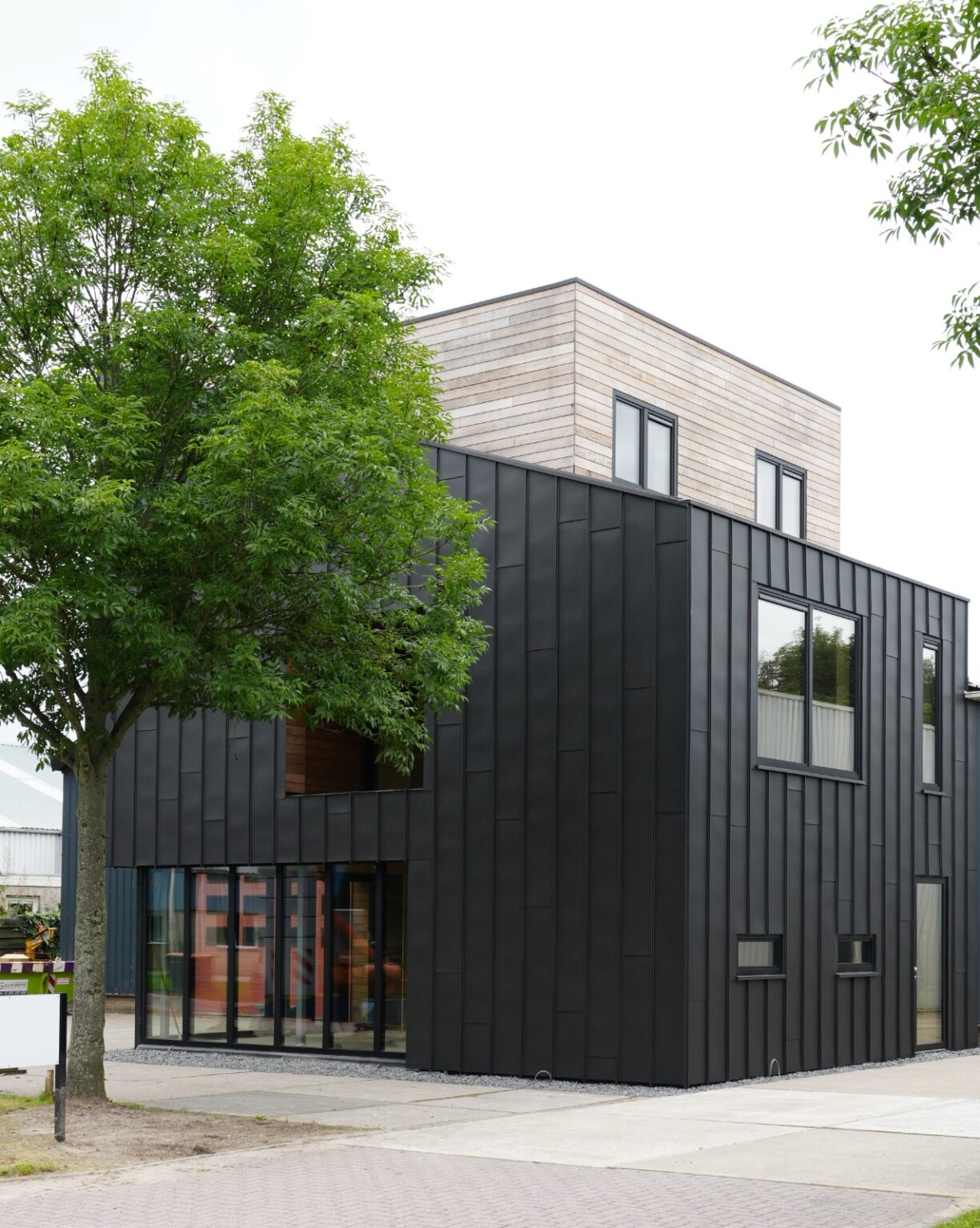 8a6bd854-e9a4-4948-bdd6-20b16ebe15e3